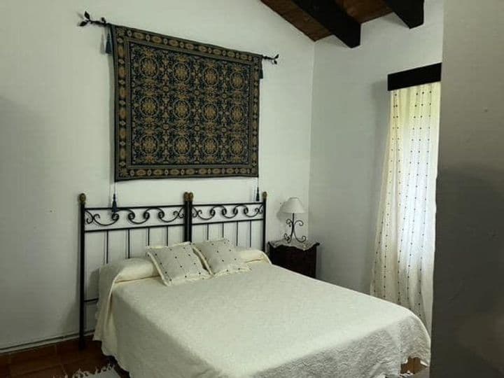 2 bedrooms house for rent in Caceres‎, Spain - Image 8