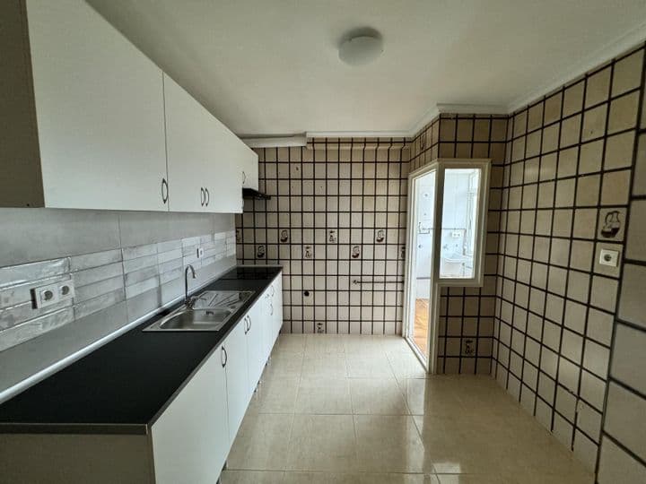 3 bedrooms apartment for sale in Distrito 2, Spain - Image 6