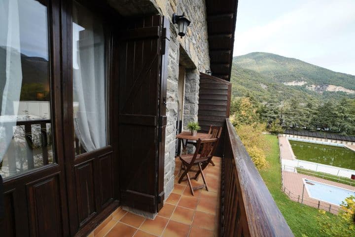 3 bedrooms apartment for sale in Huesca, Spain - Image 5