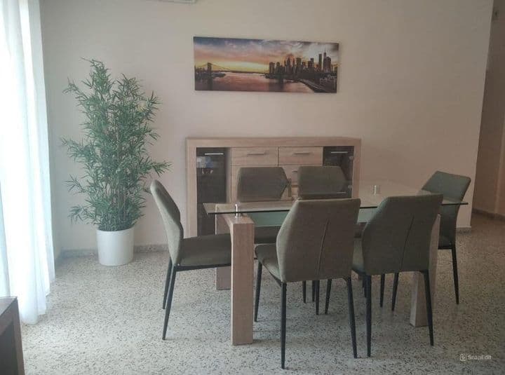 3 bedrooms apartment for rent in Granada, Spain - Image 2