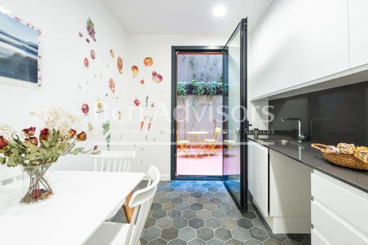 4 bedrooms apartment for sale in Gracia, Spain - Image 11