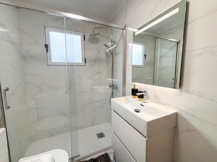 2 bedrooms apartment for rent in Centro - Muelle Pesquero, Spain - Image 12