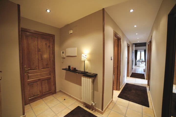 3 bedrooms apartment for sale in Huesca, Spain - Image 10