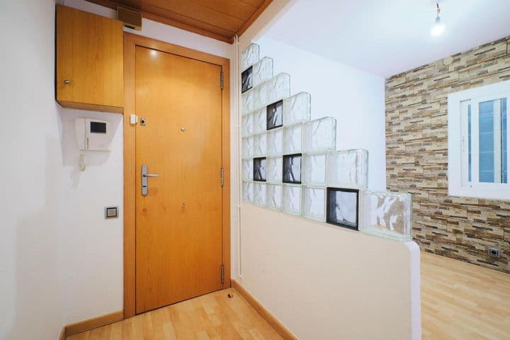 3 bedrooms apartment for sale in Sants-Montjuic, Spain - Image 6