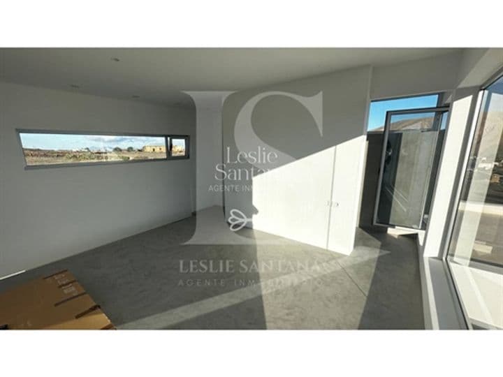 House for sale in La Oliva, Spain - Image 8