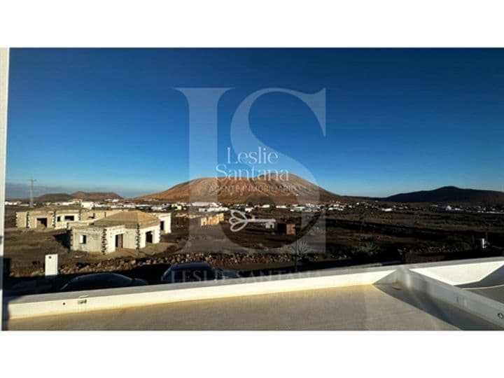 House for sale in La Oliva, Spain - Image 12