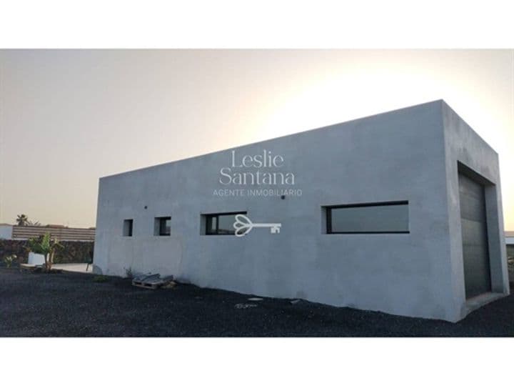 House for sale in La Oliva, Spain - Image 9