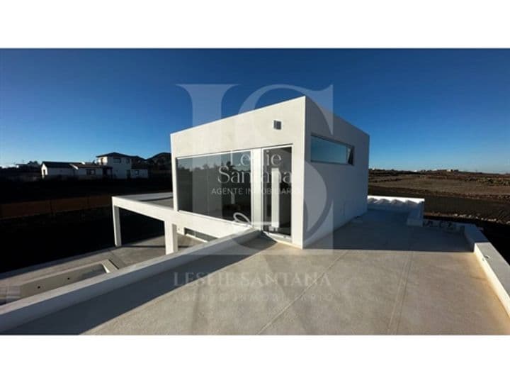 House for sale in La Oliva, Spain - Image 11