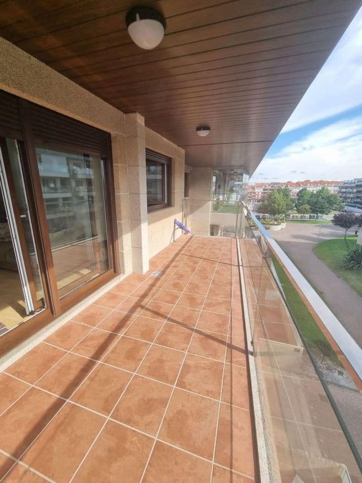 2 bedrooms apartment for sale in Sanxenxo, Spain - Image 2