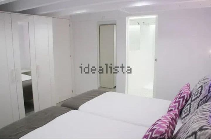 1 bedroom apartment for rent in Ciutat Antigua, Spain - Image 3