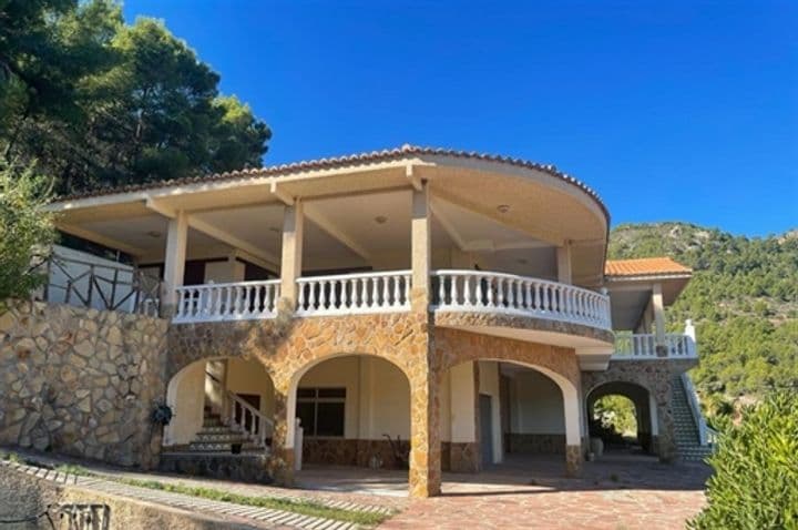 5 bedrooms house for sale in Serra, Spain