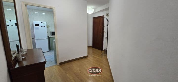 3 bedrooms apartment for rent in Oviedo, Spain - Image 5