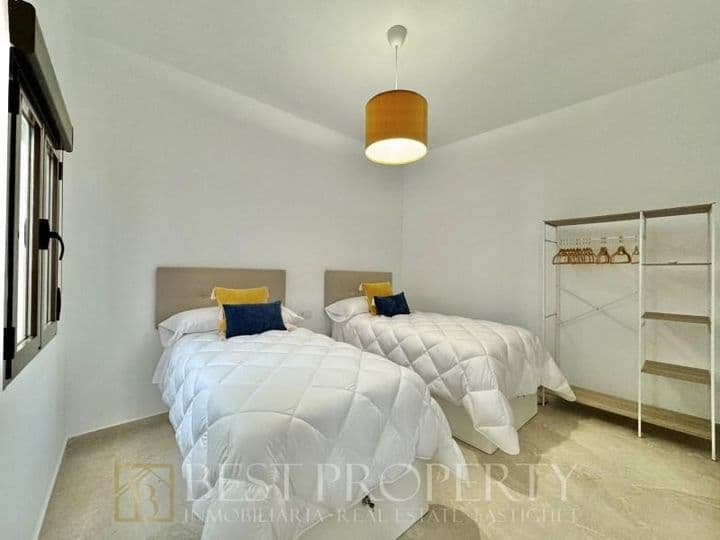 2 bedrooms apartment for rent in Jaen, Spain - Image 8