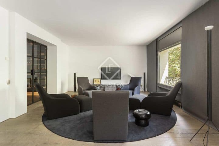 4 bedrooms house for rent in Barcelona, Spain - Image 5