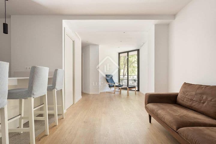 3 bedrooms apartment for rent in Barcelona, Spain - Image 2