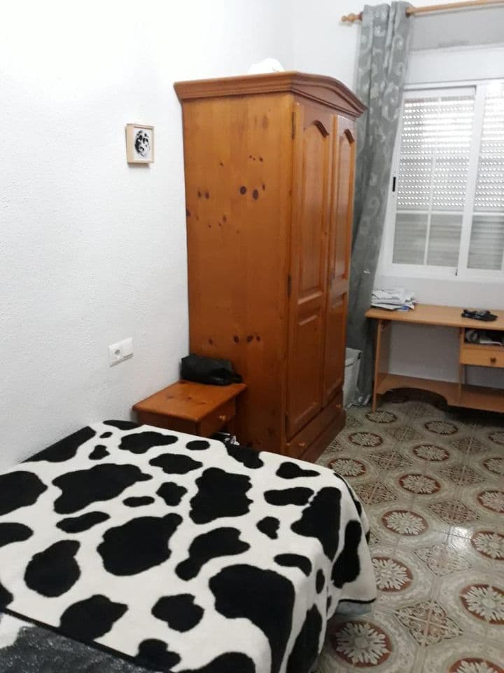 3 bedrooms apartment for rent in Pajaritos, Spain - Image 9