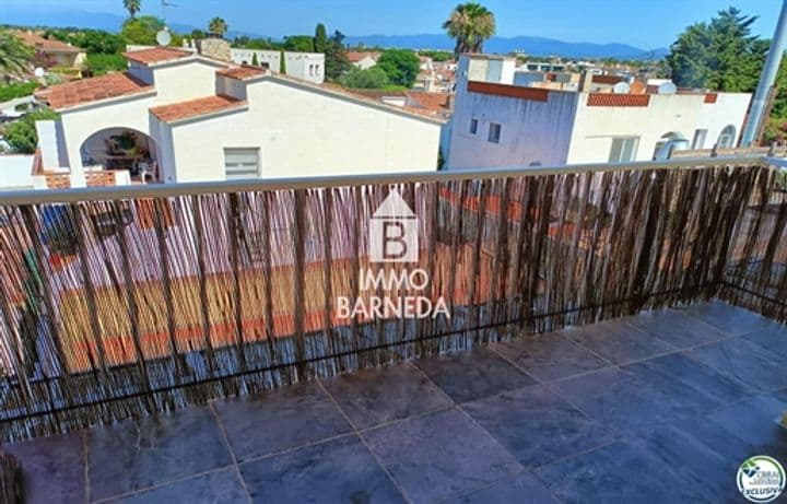 Apartment for sale in Empuriabrava, Spain - Image 2