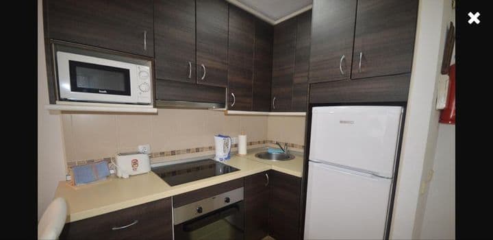 1 bedroom apartment for rent in Parque de la Paloma, Spain - Image 3