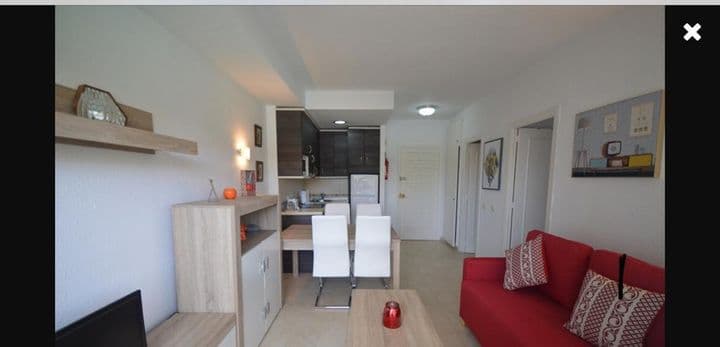 1 bedroom apartment for rent in Parque de la Paloma, Spain - Image 2