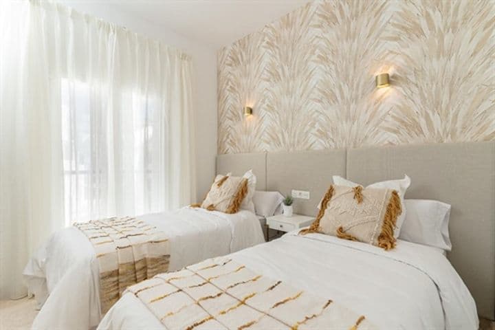 3 bedrooms apartment for sale in Benahavis, Spain - Image 9