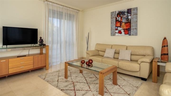 2 bedrooms apartment for sale in Benahavis, Spain - Image 2