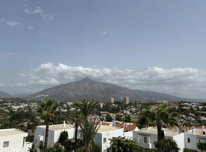 2 bedrooms apartment for sale in Nueva Andalucia, Spain - Image 3