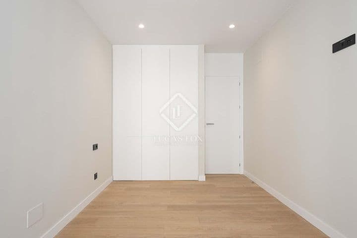 1 bedroom apartment for sale in Vigo, Spain - Image 12