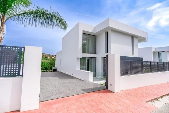 5 bedrooms house for sale in Estepona, Spain - Image 8