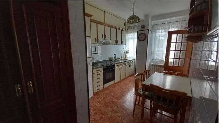 3 bedrooms apartment for rent in Ferrol, Spain - Image 2