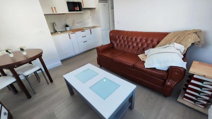 1 bedroom apartment for rent in Leon, Spain - Image 10