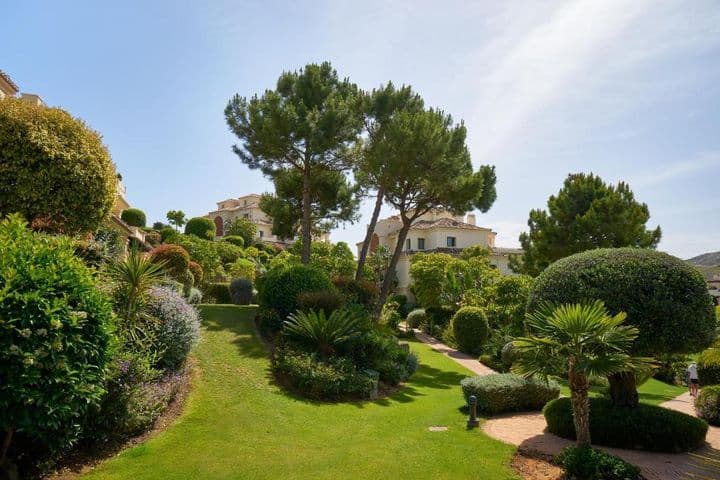 4 bedrooms house for sale in Benahavis, Spain - Image 4