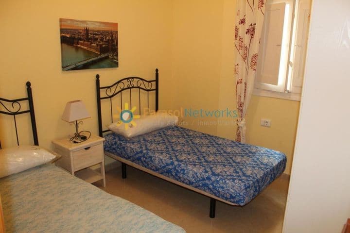 3 bedrooms apartment for rent in Oliva, Spain - Image 5