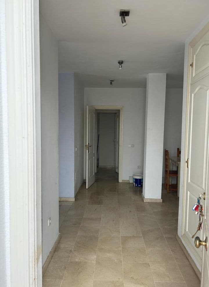 2 bedrooms apartment for sale in Nueva Andalucia, Spain - Image 4