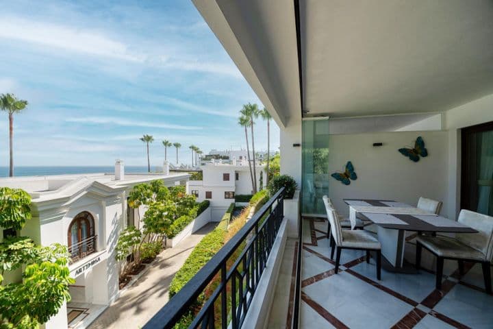 3 bedrooms apartment for sale in Estepona, Spain - Image 8