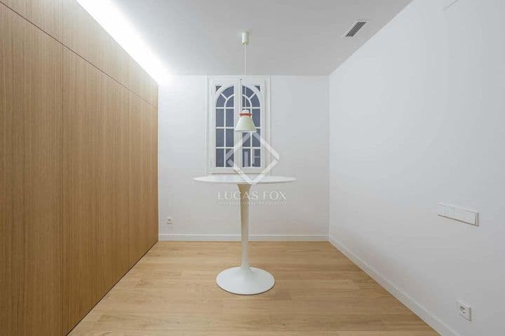 4 bedrooms apartment for rent in Barcelona, Spain - Image 11