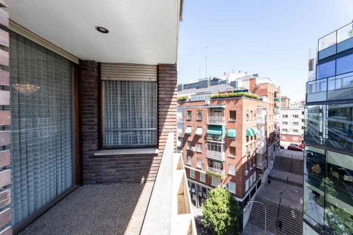 5 bedrooms apartment for sale in Chamartin, Spain - Image 8