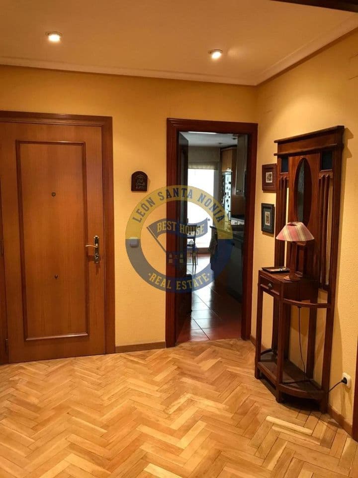 4 bedrooms apartment for sale in Leon, Spain - Image 6