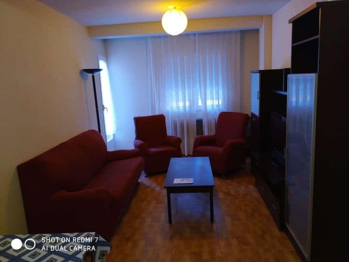 3 bedrooms apartment for rent in Salamanca, Spain - Image 3