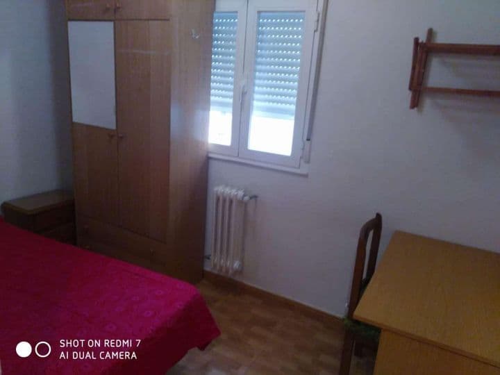 3 bedrooms apartment for rent in Salamanca, Spain - Image 11