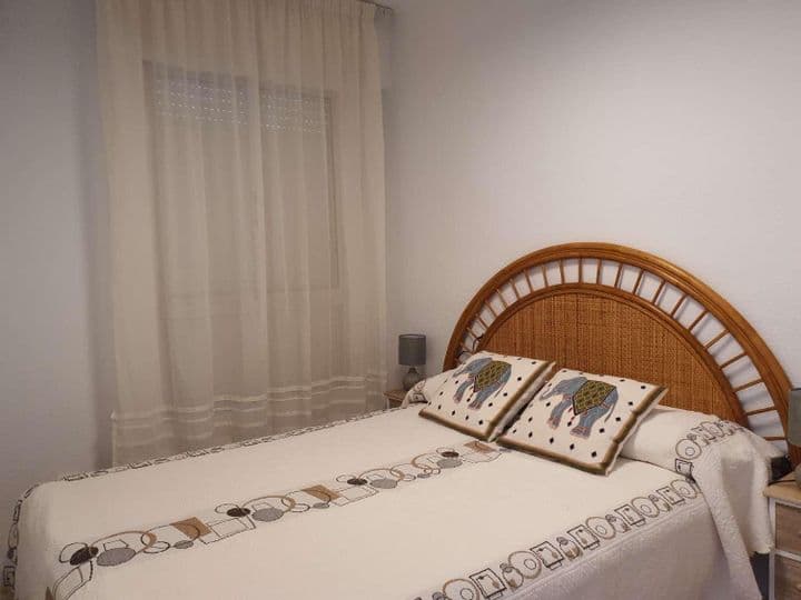 1 bedroom apartment for rent in Centro Internacional, Spain - Image 10