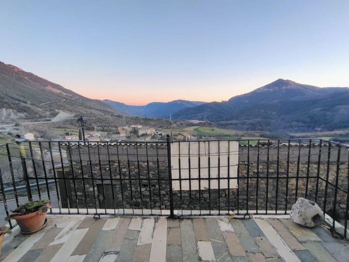 4 bedrooms house for sale in Huesca, Spain - Image 4