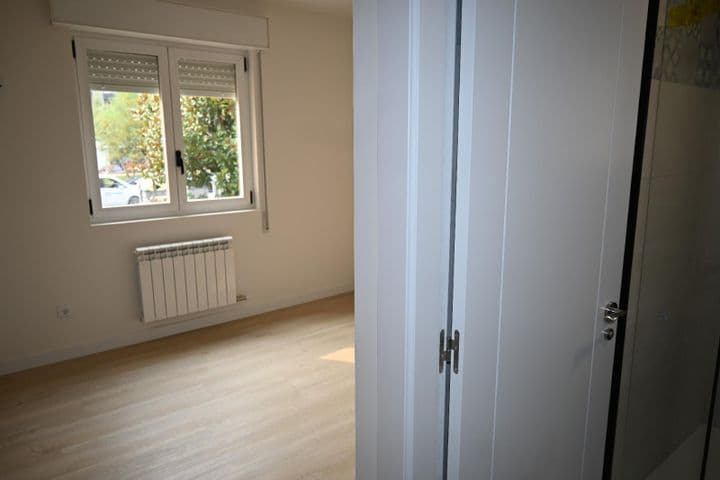 3 bedrooms apartment for rent in Santander, Spain - Image 7