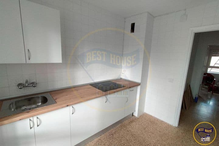 3 bedrooms apartment for rent in Cuenca, Spain - Image 2