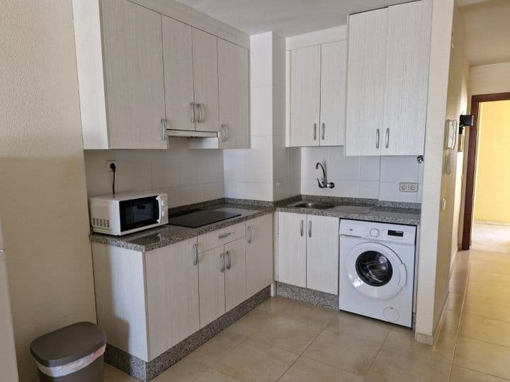 1 bedroom apartment for sale in Fuengirola, Spain - Image 4