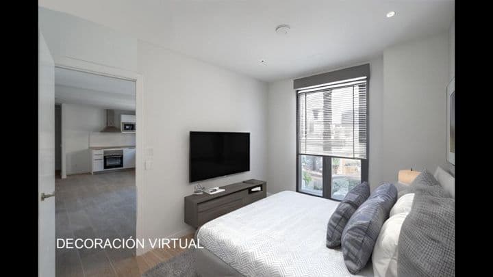 1 bedroom apartment for sale in Area Metropolitana de Madrid, Spain - Image 7