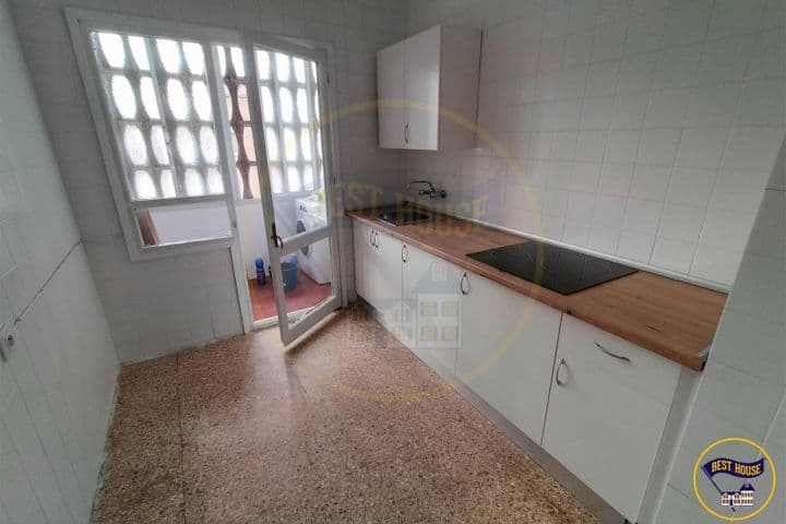 3 bedrooms apartment for rent in Cuenca, Spain - Image 3