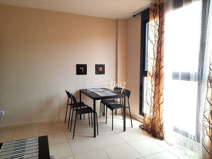 1 bedroom apartment for rent in Telde, Spain - Image 3