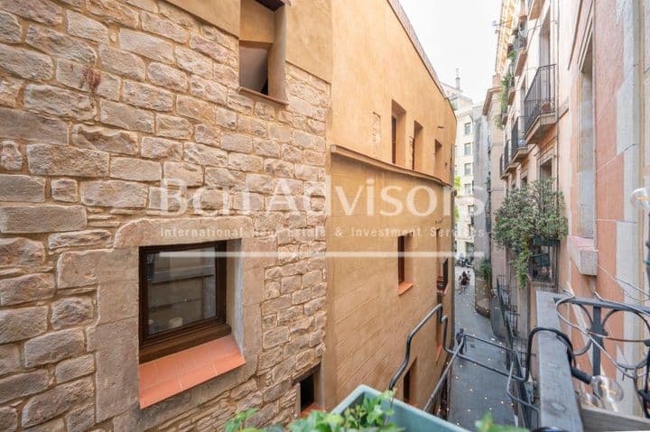 3 bedrooms apartment for sale in Ciutat Vella, Spain - Image 6