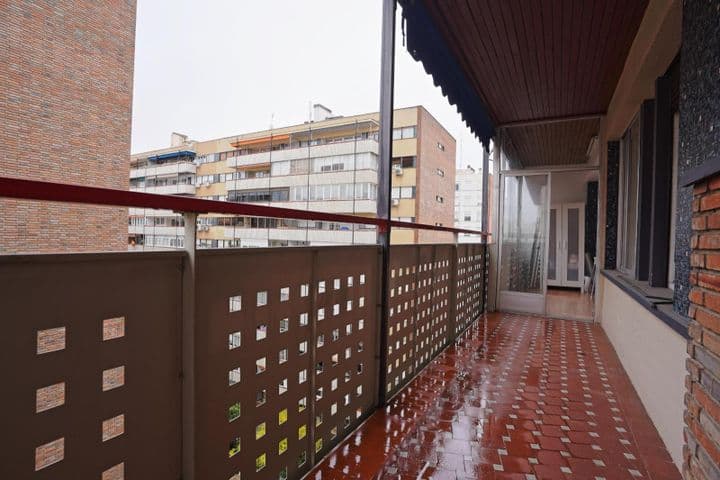 2 bedrooms apartment for rent in Tetuan, Spain - Image 4