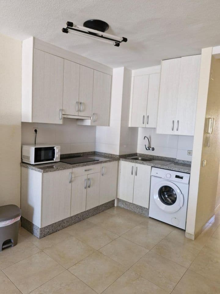 1 bedroom apartment for sale in Fuengirola, Spain - Image 3